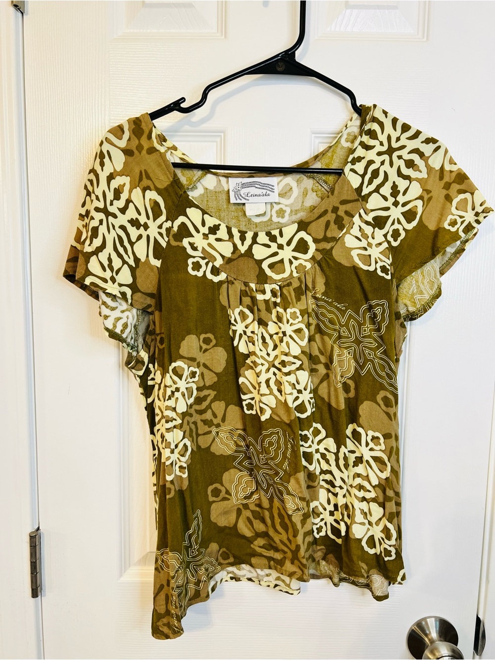 Olive Floral Short-Sleeve Women's Tee